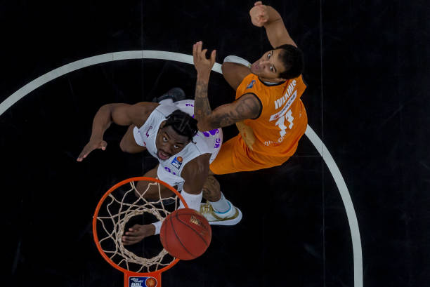 内马尔的职 内马尔的职