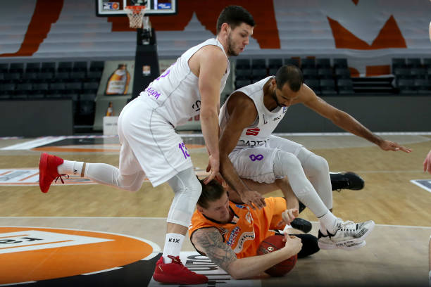 最终以绝对 最终以绝对