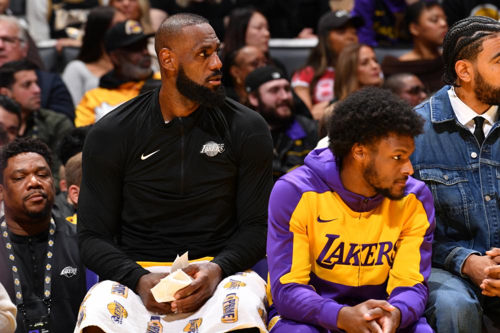 前锋线的困 前锋线的困